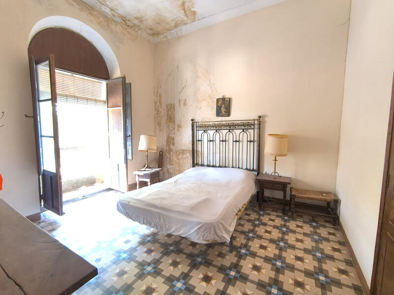 15 soveværelse Landsted til salg