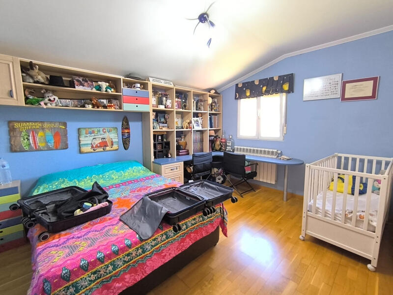 6 Cuarto Villa en venta