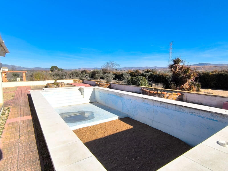 4 bedroom Villa for sale