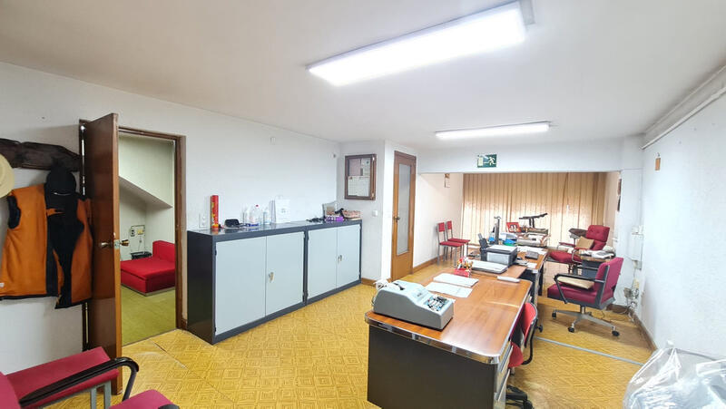 4 Schlafzimmer Stadthaus zu verkaufen