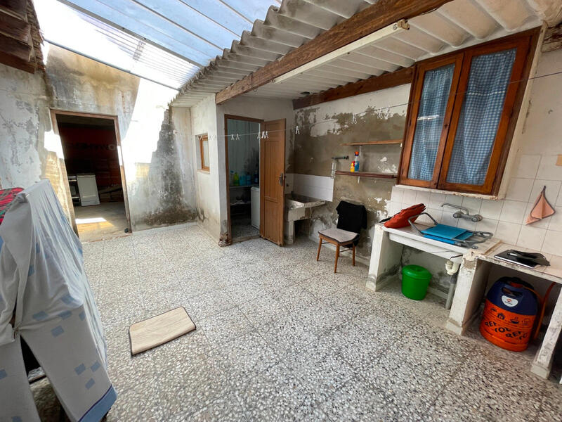 4 soveværelse Byhus til salg