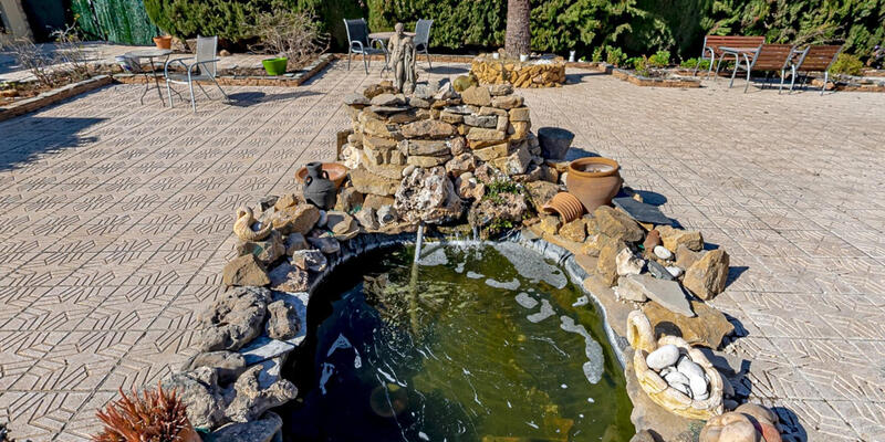 8 Cuarto Villa en venta