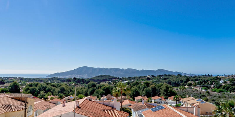 Villa for sale in l'Alfàs del Pi, Alicante