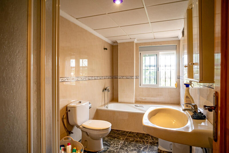 4 chambre Auberge à vendre