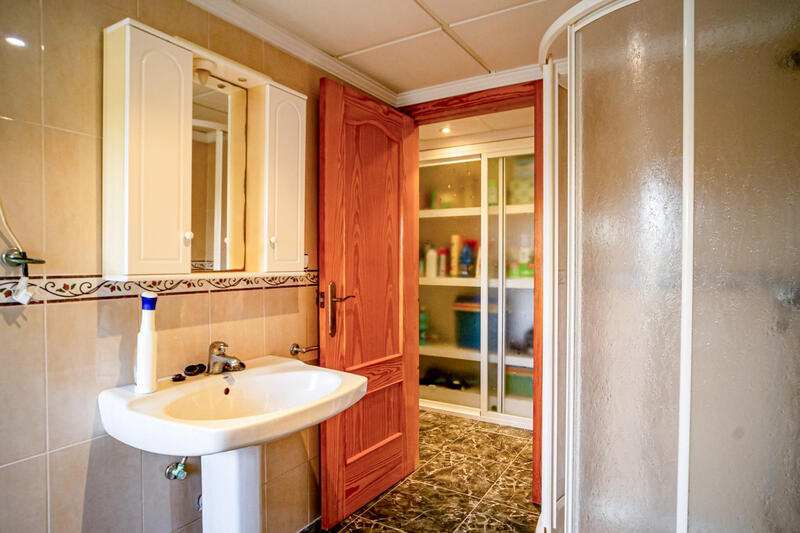 4 chambre Auberge à vendre