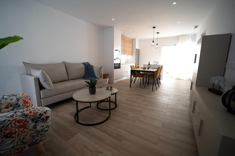 2 bedroom Townhouse for sale