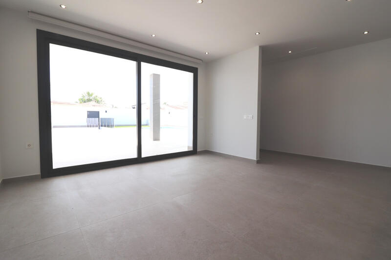 3 Cuarto Villa en venta