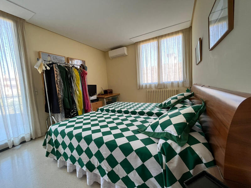 4 Schlafzimmer Villa zu verkaufen