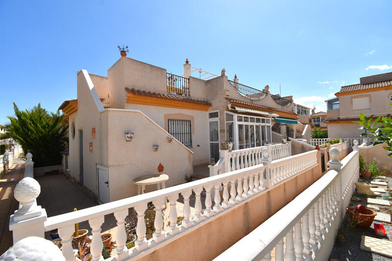 Townhouse for sale in Playa Flamenca, Alicante