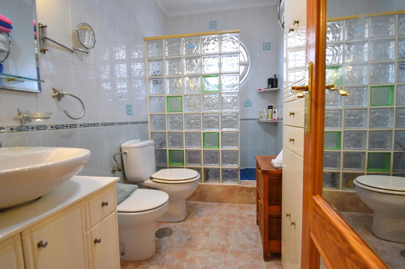 2 Schlafzimmer Stadthaus zu verkaufen