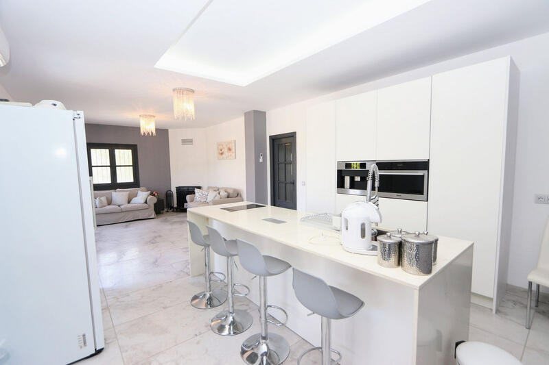 5 Schlafzimmer Villa zu verkaufen