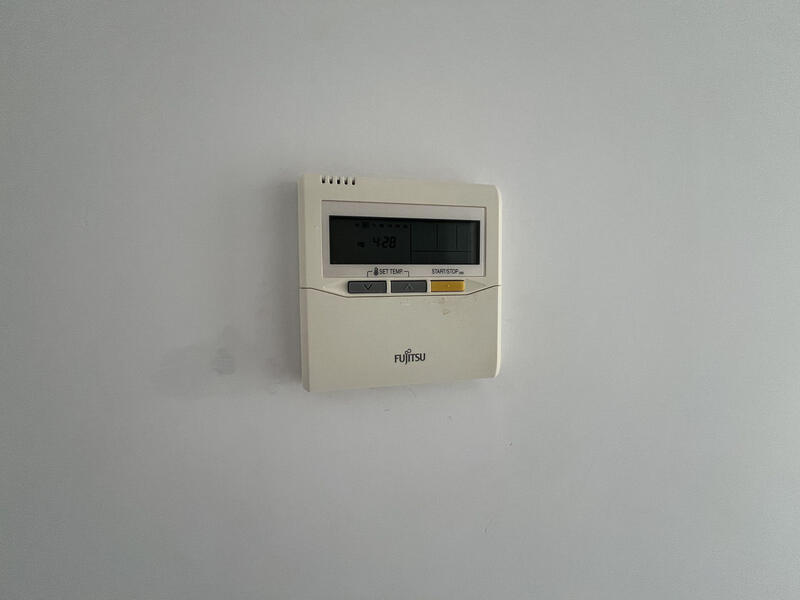 3 спальная комната городская тюрьма продается