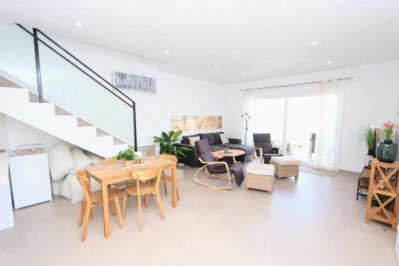 3 slaapkamer Villa Te koop 3 slaapkamer Villa Te koop