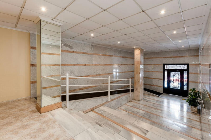 1 bedroom Apartment for sale