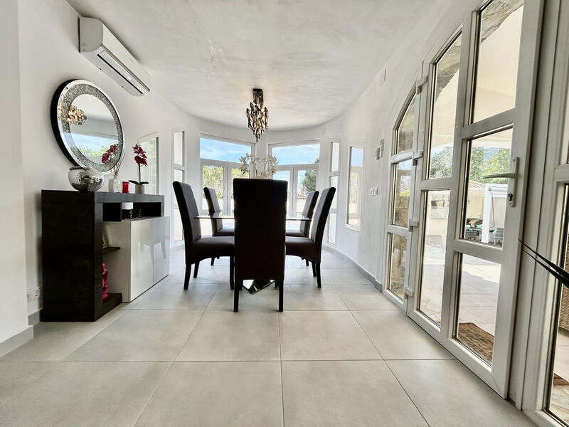 6 chambre Villa à vendre