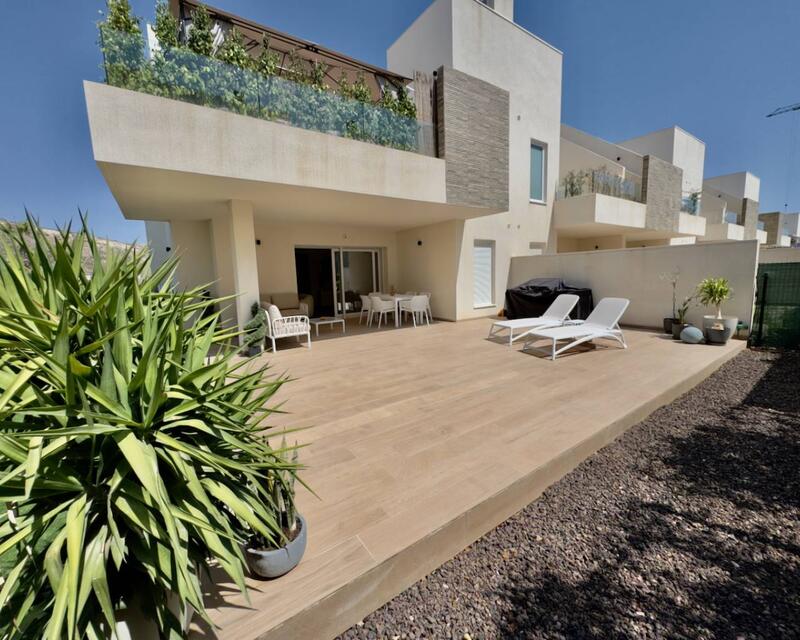 3 bedroom Apartment for sale