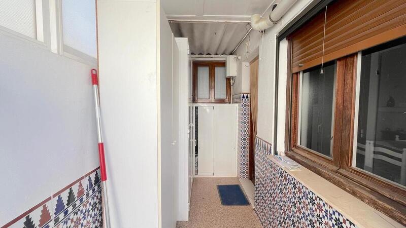 4 slaapkamer Gezinswoning Te koop