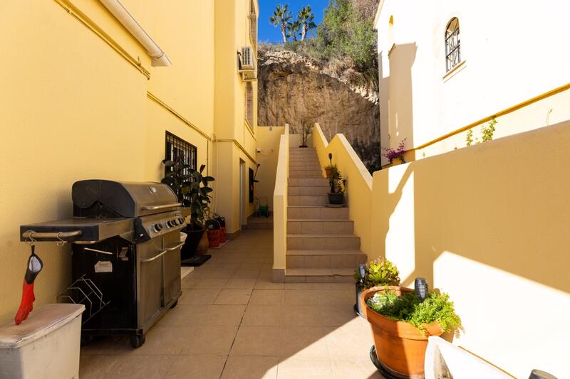 4 Schlafzimmer Villa zu verkaufen 4 Schlafzimmer Villa zu verkaufen