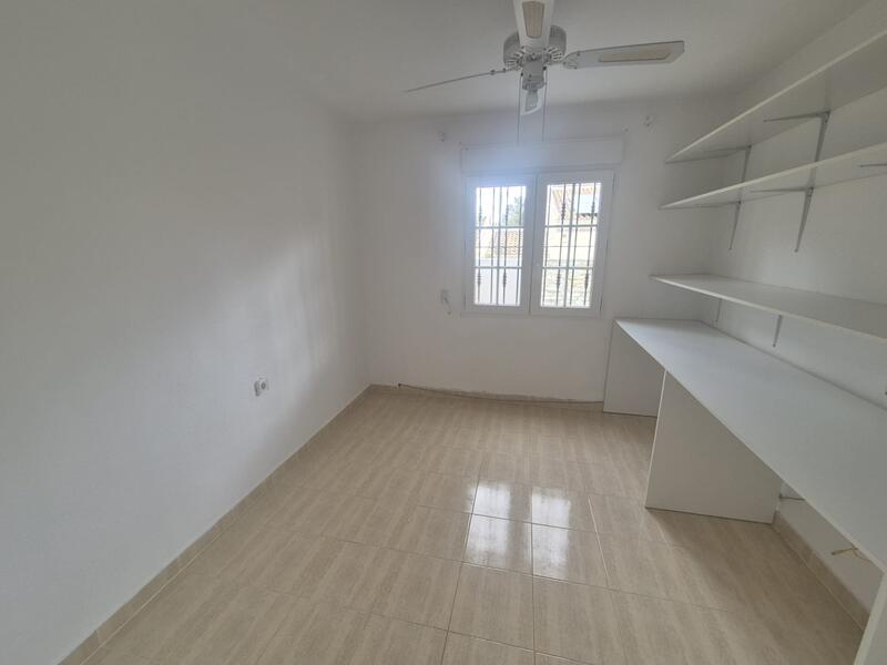 4 Schlafzimmer Villa zu verkaufen 4 Schlafzimmer Villa zu verkaufen