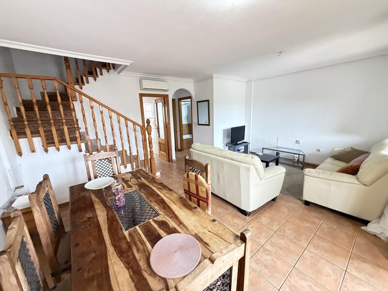 2 bedroom Townhouse for sale