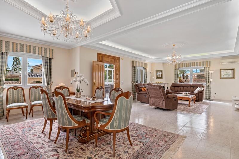 4 bedroom Villa for sale