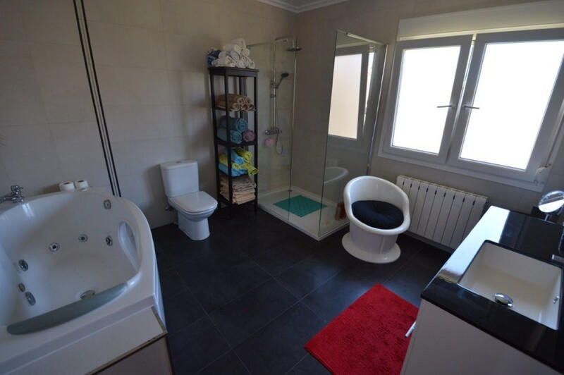 4 sovrum Villa till salu