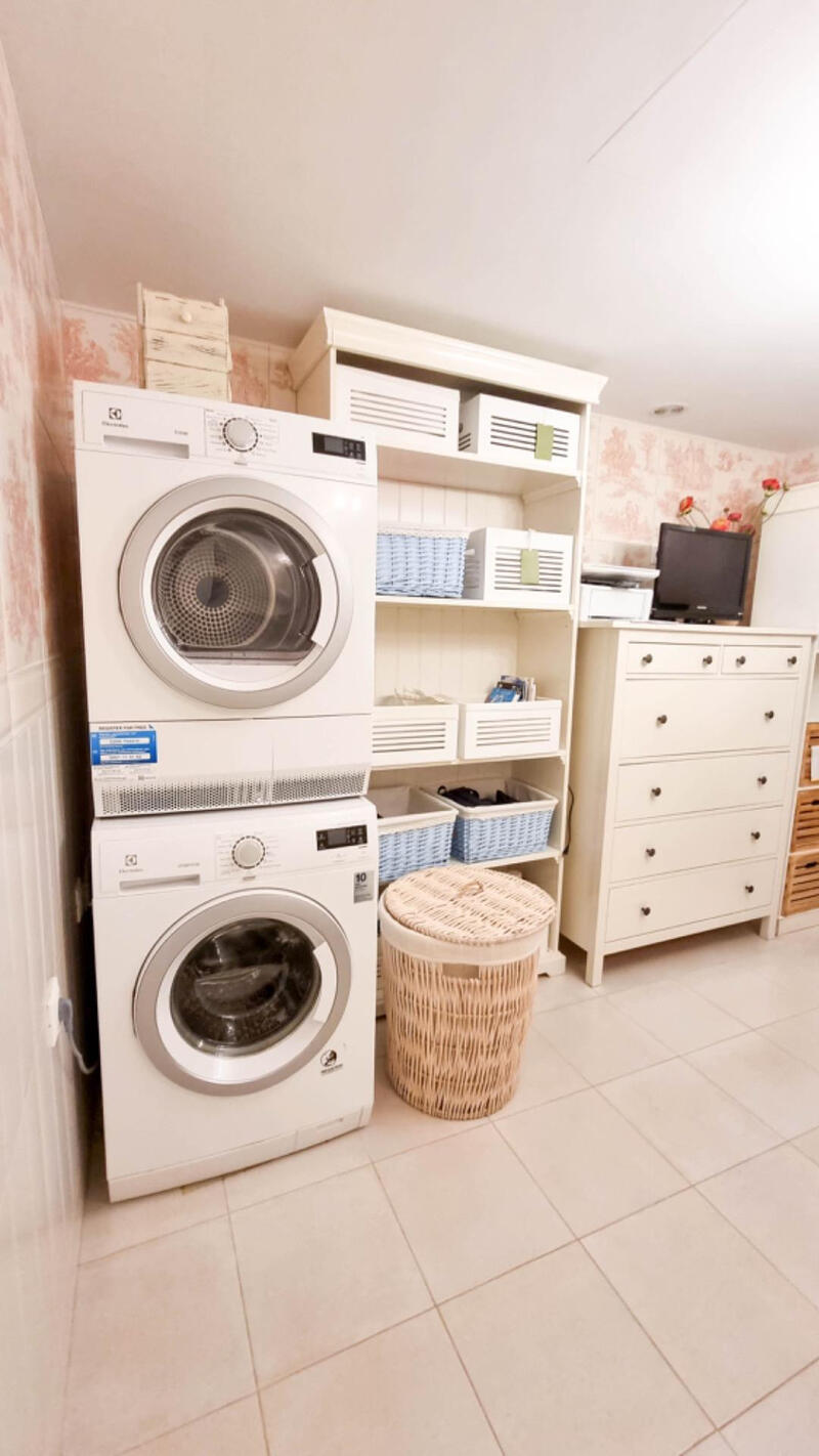 6 bedroom Villa for sale