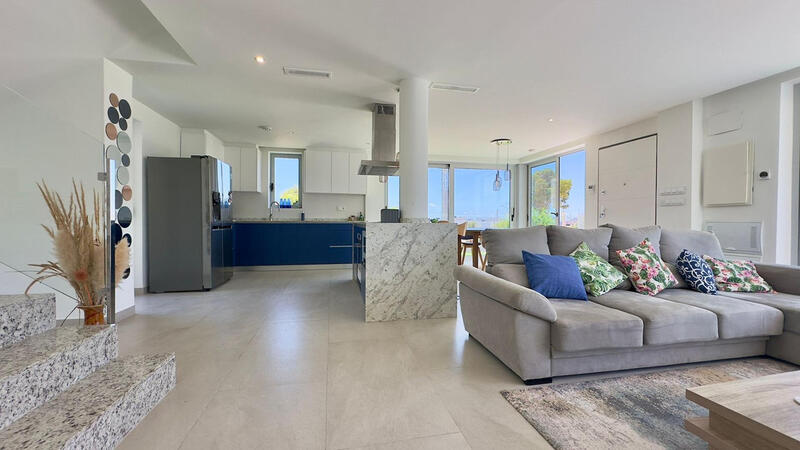 4 bedroom Villa for sale