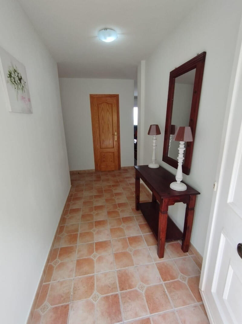 8 bedroom Villa for sale