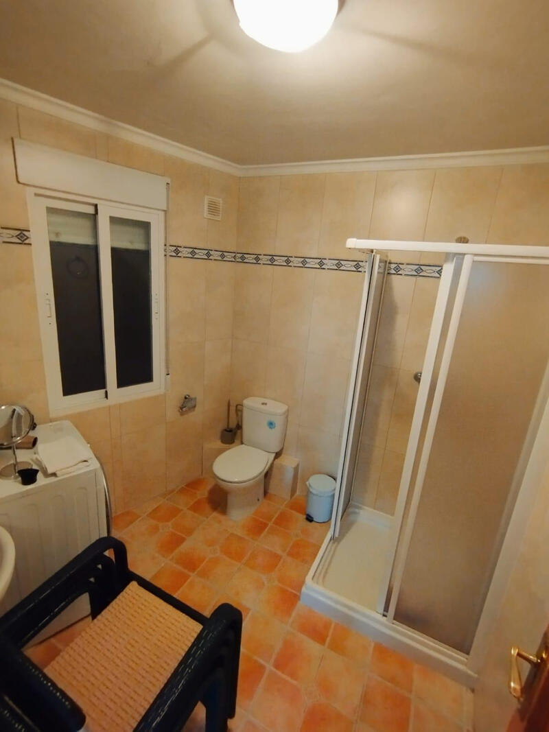 8 bedroom Villa for sale