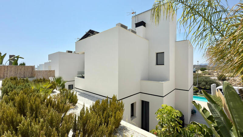 3 Cuarto Villa en venta