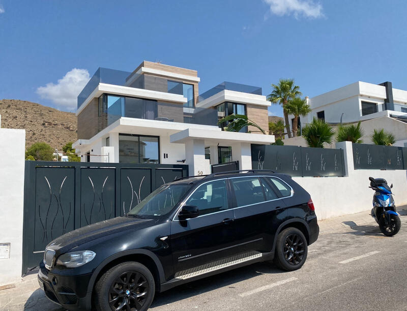 6 soverom Villa til salgs