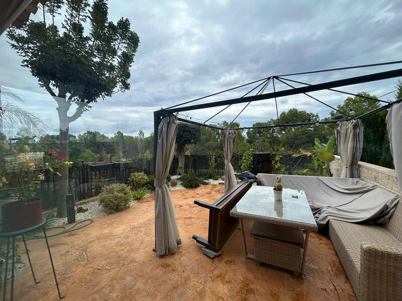 Villa til salgs i Finestrat, Alicante