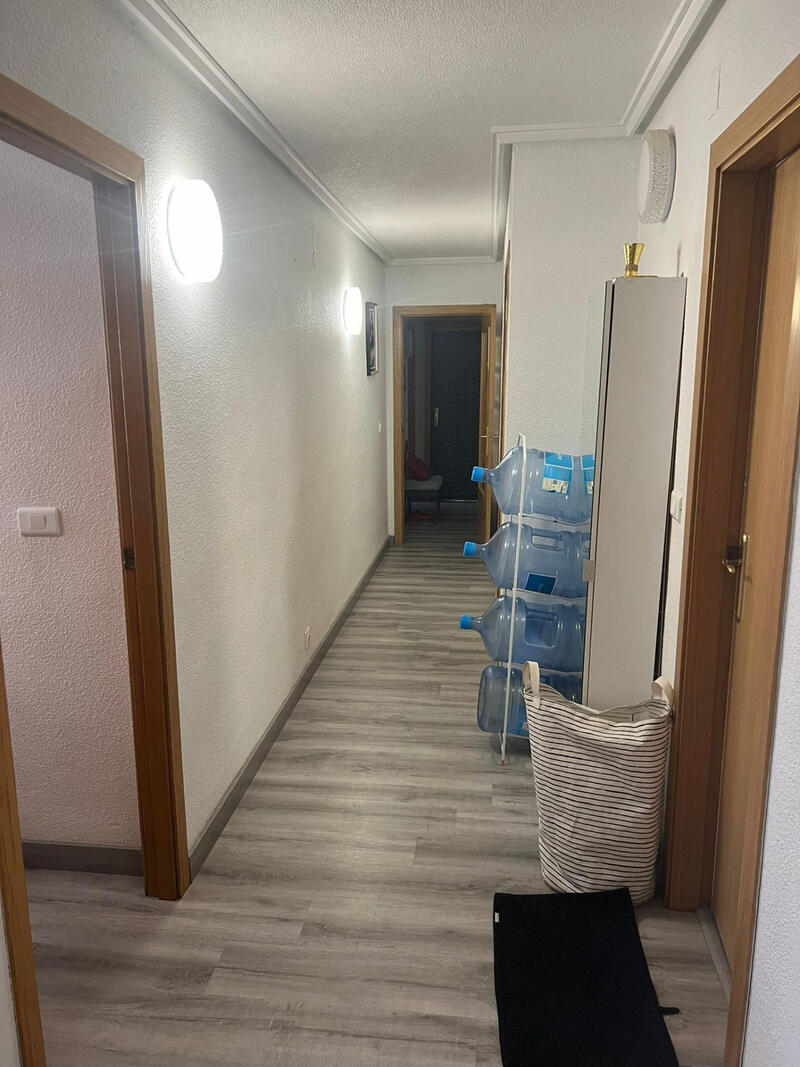 4 slaapkamer Appartement Te koop 4 slaapkamer Appartement Te koop