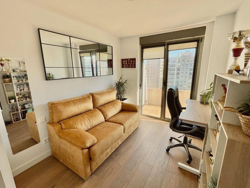 3 bedroom Apartment for sale