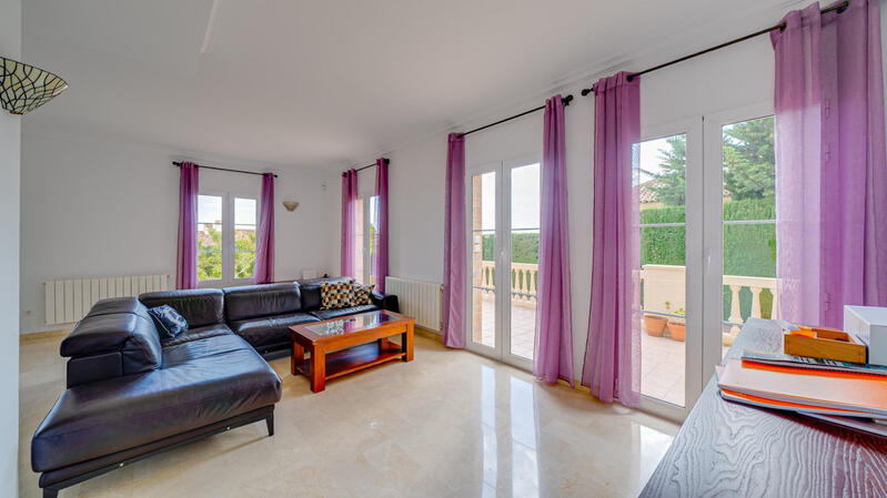 4 Schlafzimmer Villa zu verkaufen