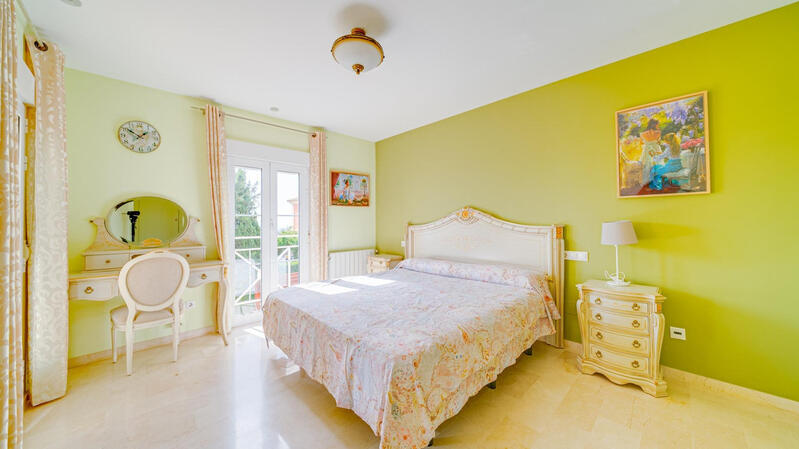 4 Schlafzimmer Villa zu verkaufen