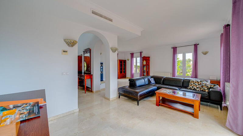 4 Schlafzimmer Villa zu verkaufen