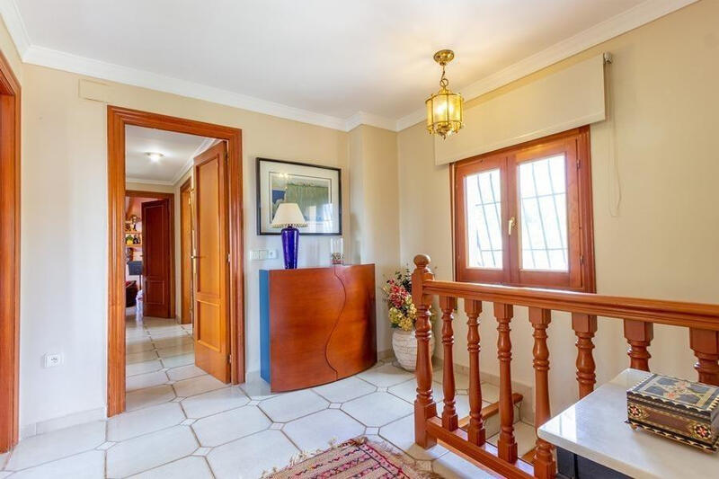 4 bedroom Villa for sale