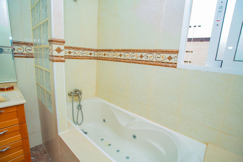 4 bedroom Apartment for sale 4 bedroom Apartment for sale