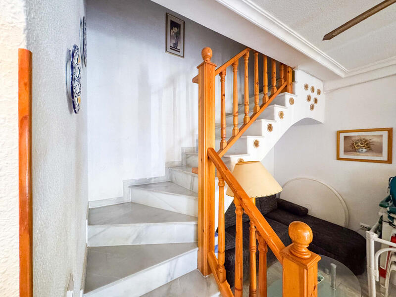 2 Schlafzimmer Stadthaus zu verkaufen