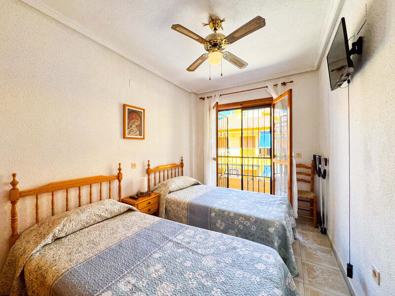 2 Schlafzimmer Stadthaus zu verkaufen