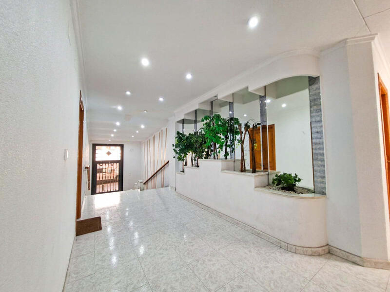 2 bedroom Apartment for sale 2 bedroom Apartment for sale