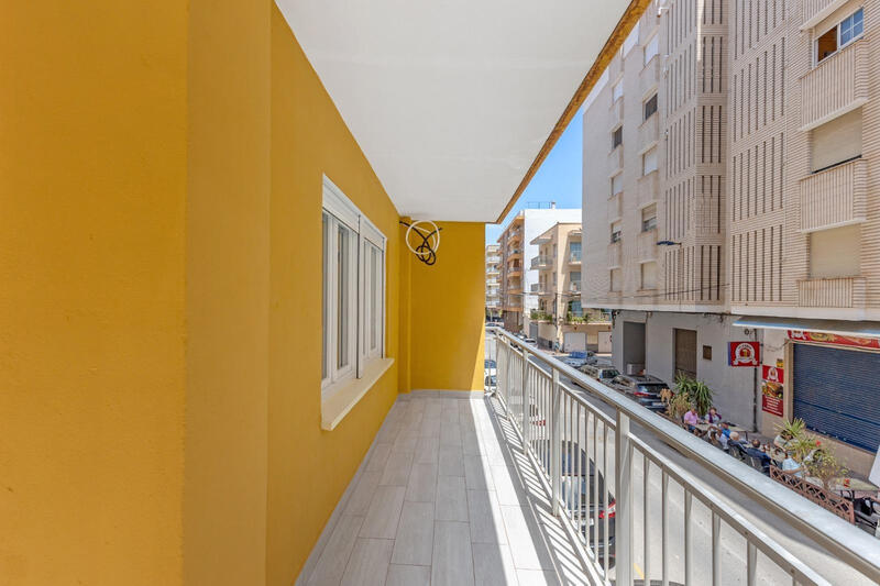 3 slaapkamer Appartement Te koop 3 slaapkamer Appartement Te koop