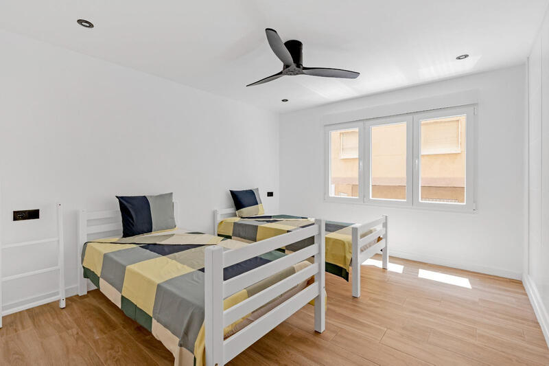 3 slaapkamer Appartement Te koop 3 slaapkamer Appartement Te koop