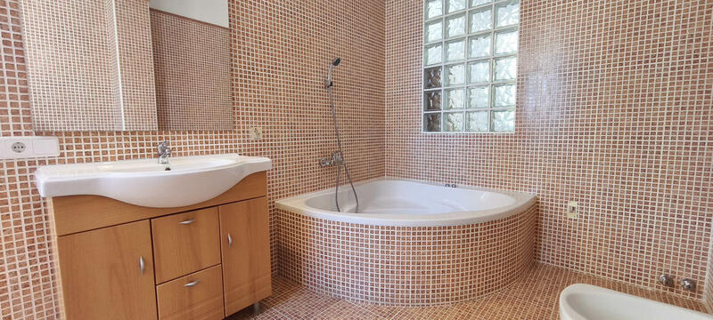 4 bedroom Villa for sale 4 bedroom Villa for sale