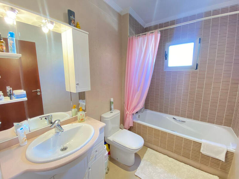 3 Schlafzimmer Stadthaus zu verkaufen 3 Schlafzimmer Stadthaus zu verkaufen