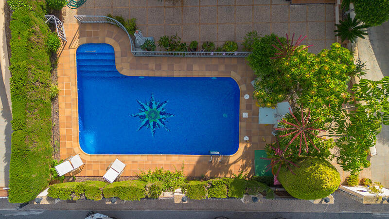 6 bedroom Villa for sale