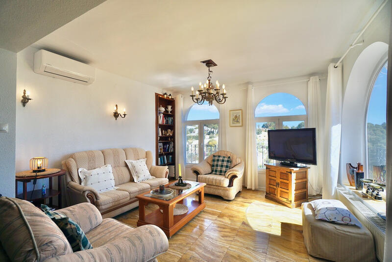 4 спальная комната вилла продается