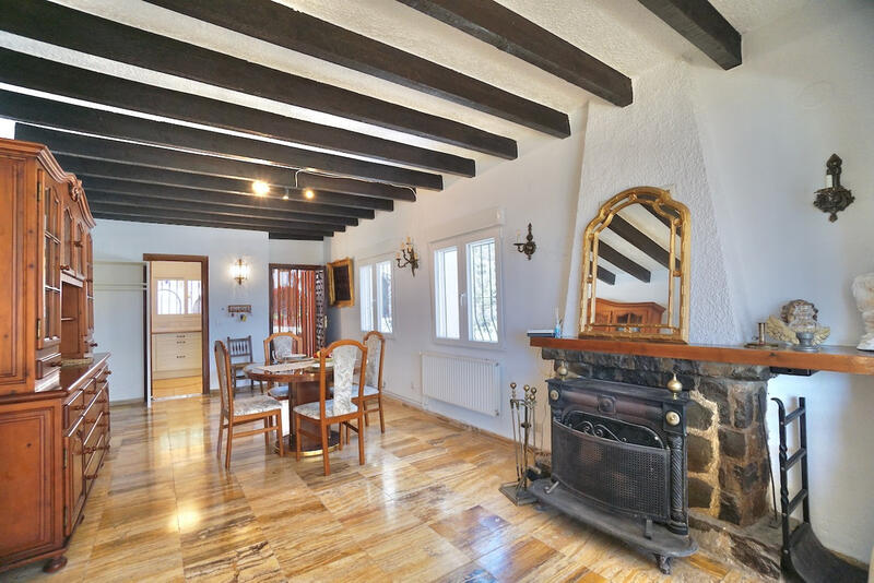 4 спальная комната вилла продается